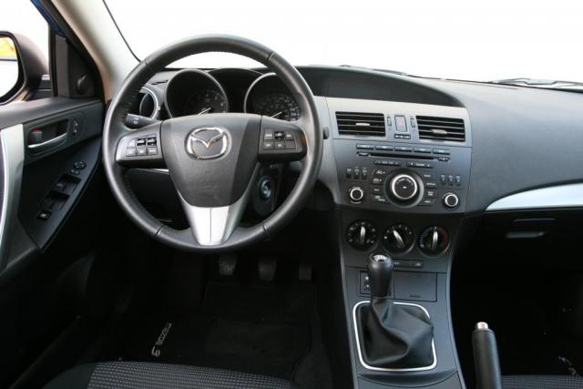 mazda-3-autoberles